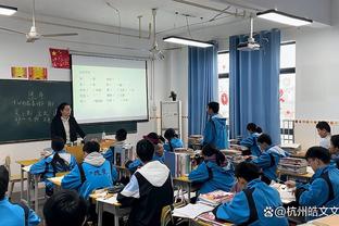 13助攻创生涯新高！库兹马：一直在找队友 想让他们打得开心